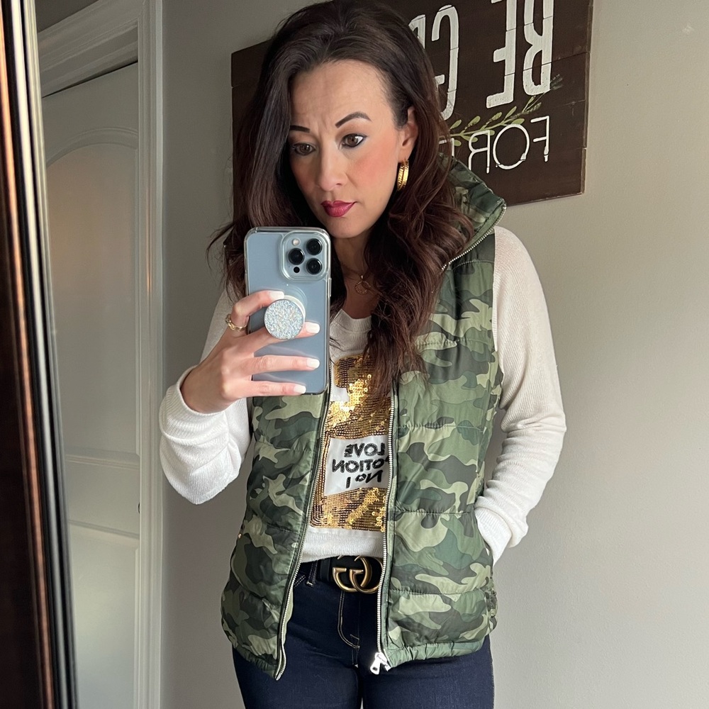 Old Navy Camo Puffer Vest